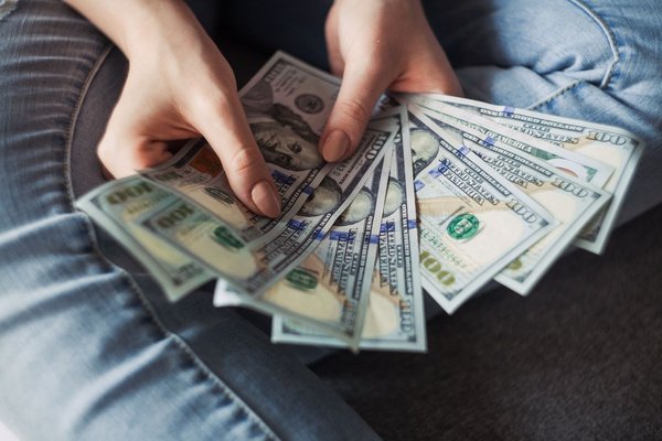 Comment calculer le coût d'un salarié pour une entreprise ?